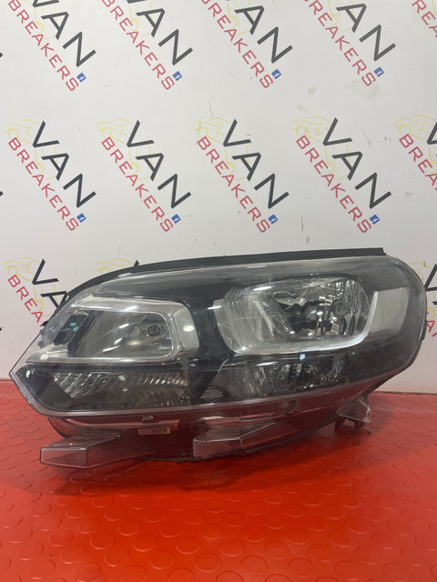 Citroen Dispatch/ Peugeot Expert/ Toyota Proace/ Vauxhall Vivaro (19) PASSENGER SIDE HEADLIGHT 2017-2024 (Damaged see pics) P/N 9808567980-D2