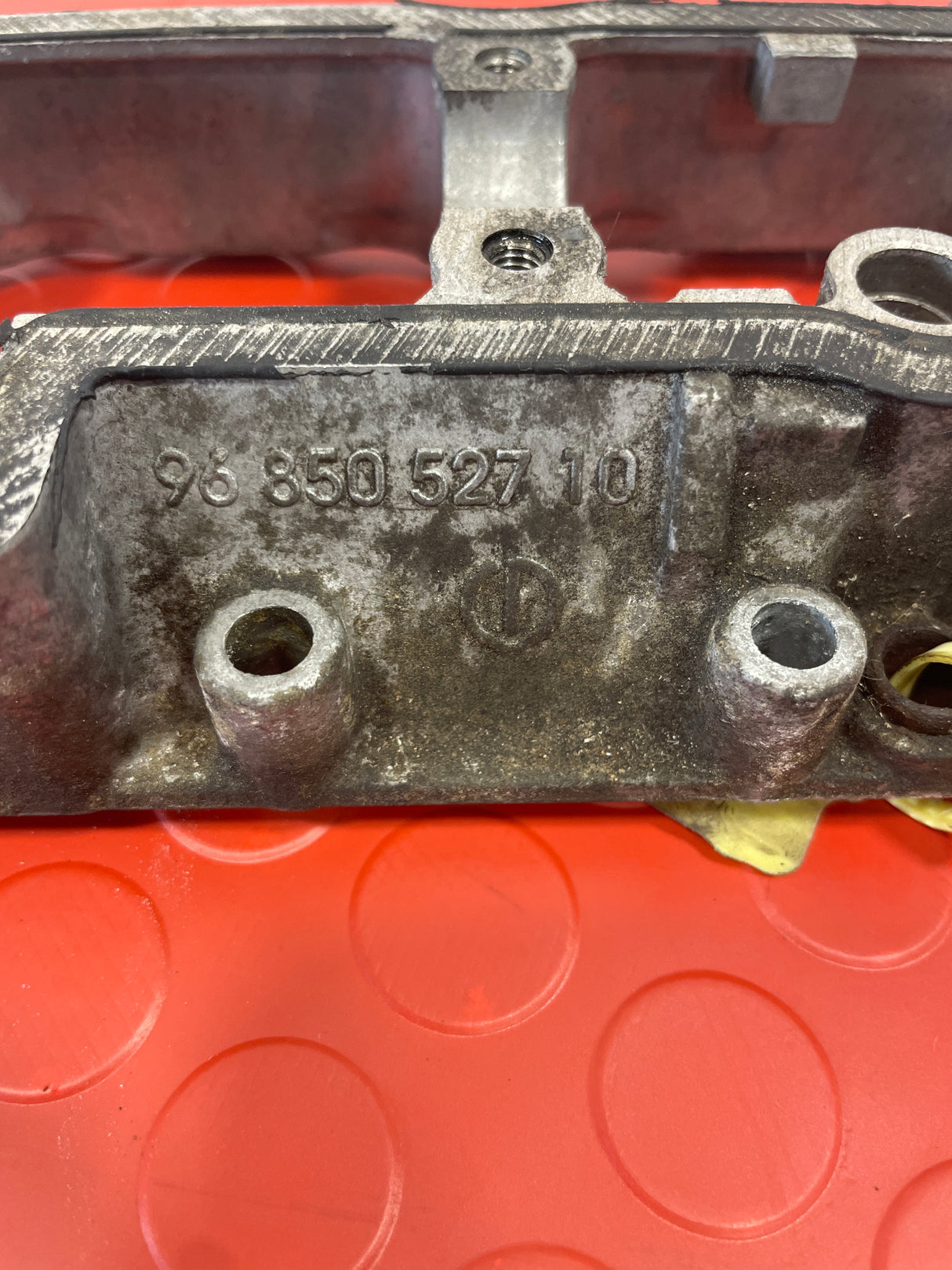 Citroen Berlingo/Peugeot Partner CAMSHAFT CARRIER 2011-2015 1.6L Diesel P/N 9685052710