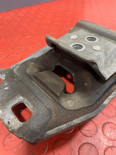 Citroen Berlingo/Peugeot Partner/Vauxhall Combo/Toyota Proace City GEARBOX MOUNTING 2019-2024 P/N 9673768480