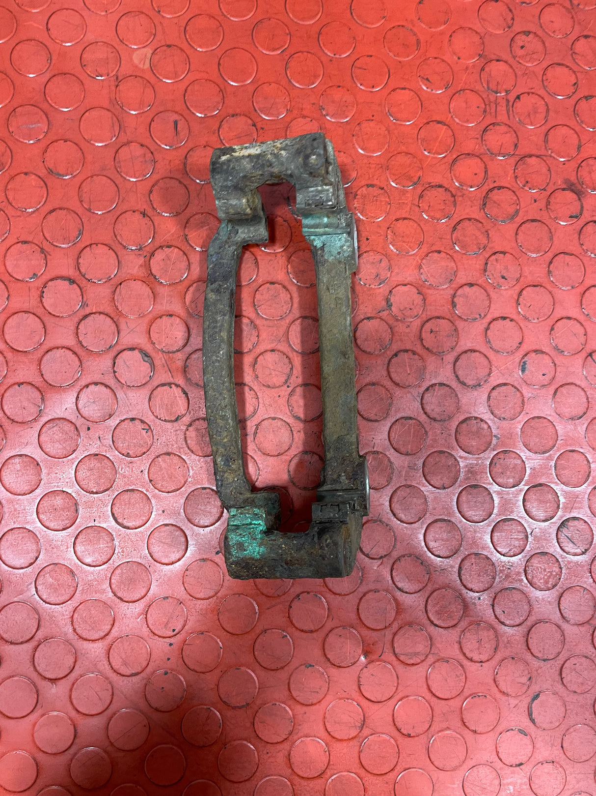 Renault Master/Vauxhall Movano/Nissan NV400 BRAKE CALIPER CRADLE Rear 2014-2021 P/N 440013823R