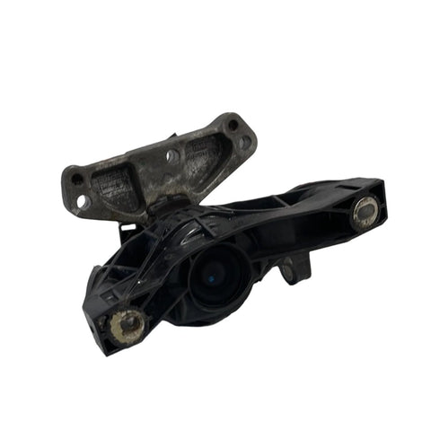 Citroen Berlingo/Peugeot Partner/Vauxhall Combo/Toyota Proace City ENGINE MOUNT O/S DRIVERS SIDE 1.5 2019-2024 P/N 9820297580