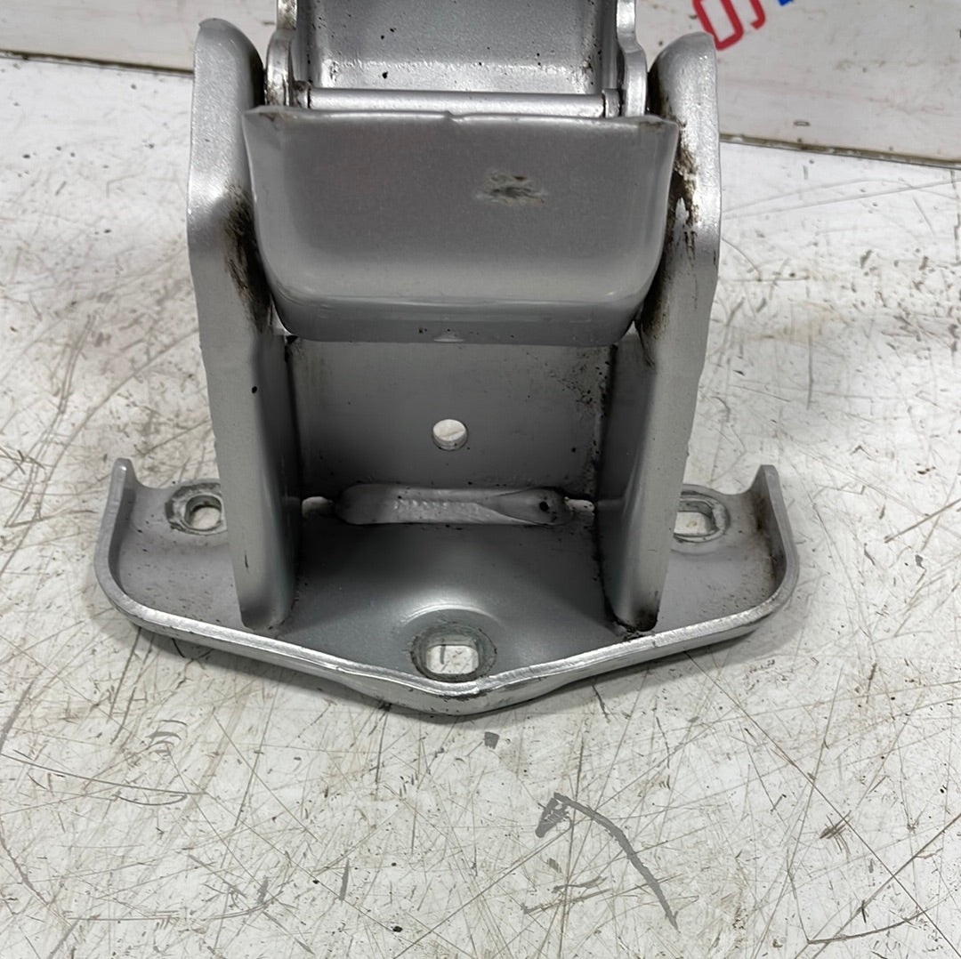 Renault Trafic/Vauxhall Vivaro REAR DOOR HINGE (SILVER) 2014/2019 P/N 904006707R