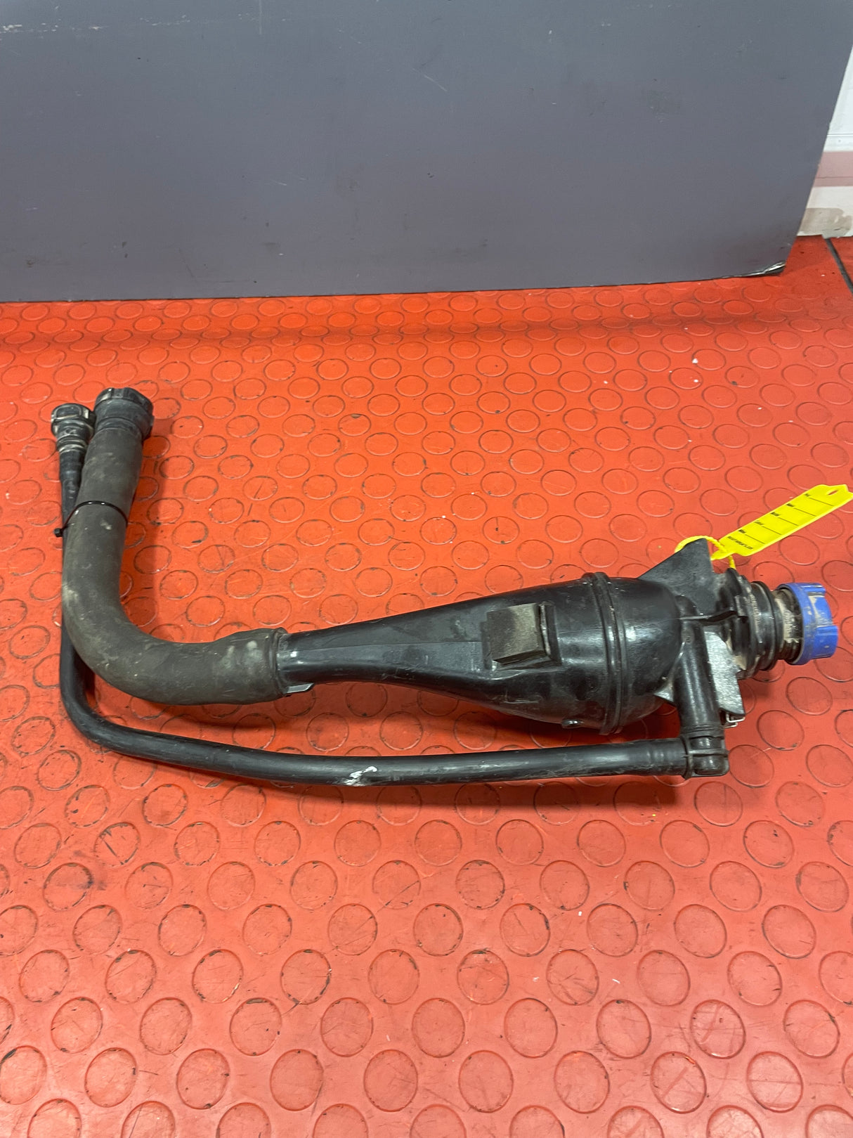 Citroen Dispatch/Vauxhall Vivaro/Peugeot Expert/Toyota Proace/Fiat Scudo ADBLUE TANK FILLER 2016-2024 P/N 9810969380