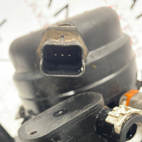 Citroen Berlingo/Peugeot Partner/Vauxhall Combo/Toyota Proace City FUEL FILTER HOUSING 1.5 2019-2024 P/N 9816182880