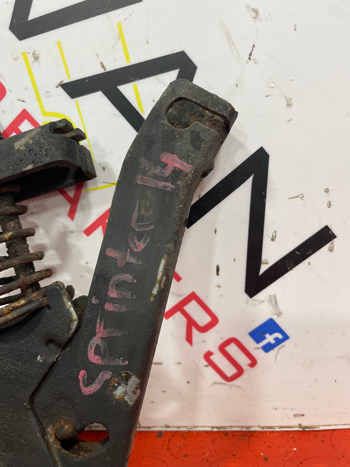 Volkswagen Crafter Mercedes Sprinter mk2 HANDBRAKE MECHANISM W906 2014 P/N A9064200238