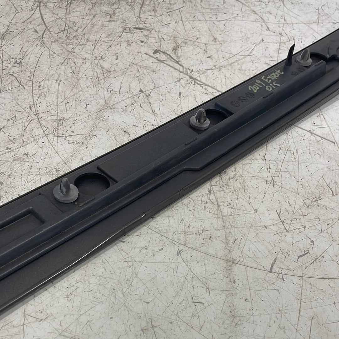 Citroen Dispatch/ Peugeot Expert/ Vauxhall Vivaro/ Toyota Proace Sliding Door Rail Trim Passenger Side 2018 Black/Grey Mk3 P/N 9808384080