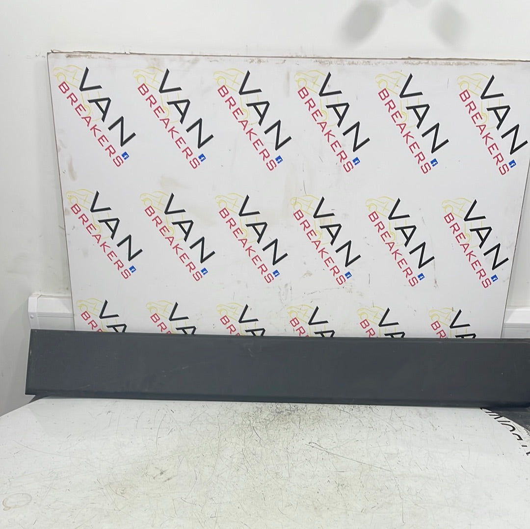 Citroen Relay/ Peugeot Boxer/ Fiat Ducato RIGHT SIDE STRIP BLACK P/N 1321052070