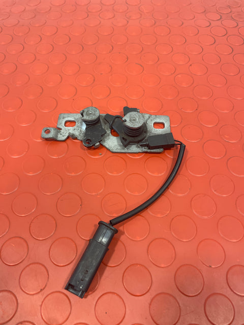 Vauxhall Combo E & Vauxhall Vivaro BONNET CATCH 2018-2023 P/N 9808870280