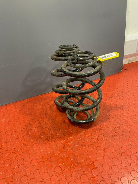 Vauxhall Vivaro/Renault Trafic REAR COIL SPRINGS (PAIR) 2016 P/N 550202870R