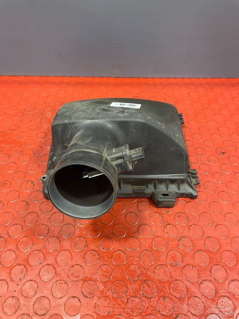 Vauxhall Vivaro/Renault Trafic AIR BOX LID AND MAF SENSOR 2014-2019 P/N H8201333223