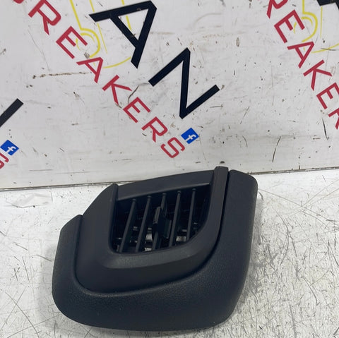 Citroen Dispatch/ Peugeot Expert/ Vauxhall Vivaro/ Toyota Proace DASHBOARD LEFT SIDE AIR VENT 98095037ZD