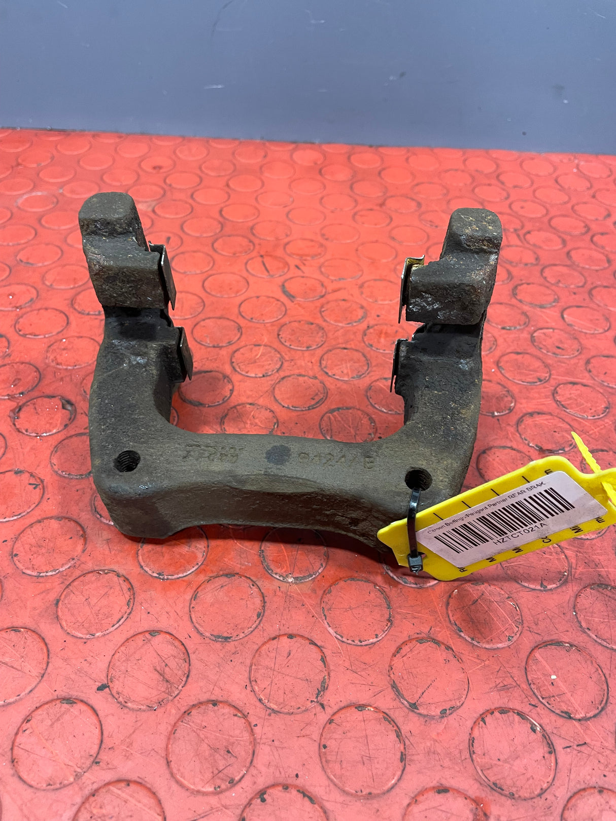 Citroen Berlingo/Peugeot Partner REAR BRAKE CALIPER CARRIER K9 2018-2024 P/N HZTCT021A