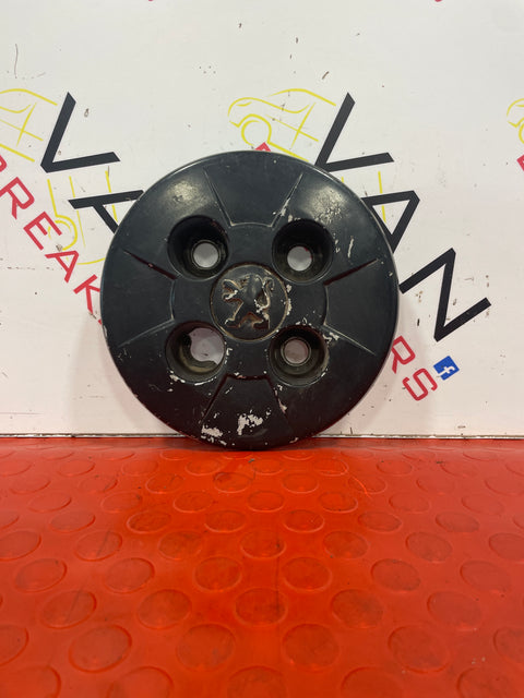 Peugeot Bipper CENTER CAP WHEEL TRIM P/N 1309058070