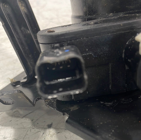 Citroen Berlingo/Peugeot Partner/Vauxhall Combo/Toyota Proace City FUEL FILTER HOUSING 1.5 2019-2024 P/N 9816182880