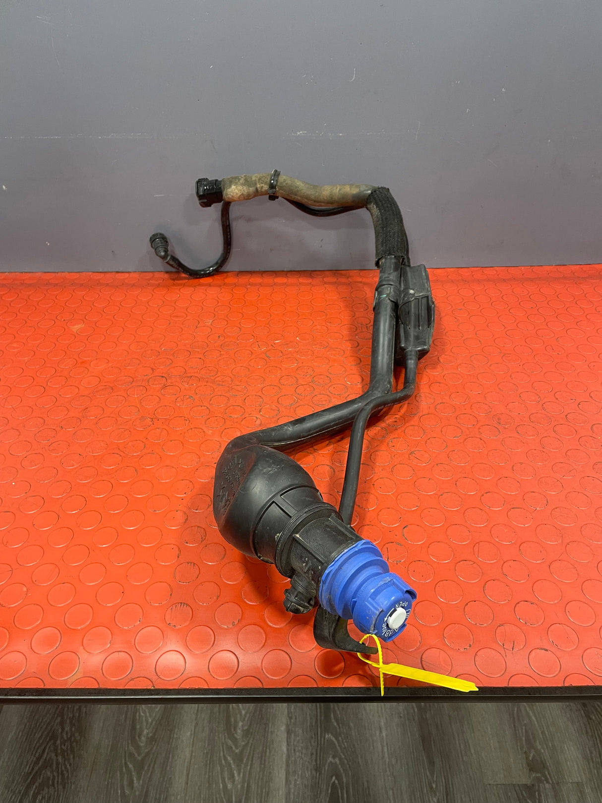 Citroen Berlingo/Peugeot Partner/Vauxhall Combo/Toyota Proace City ADBLUE FILLER PIPE 2019-2023 P/N 9815705980 - 1