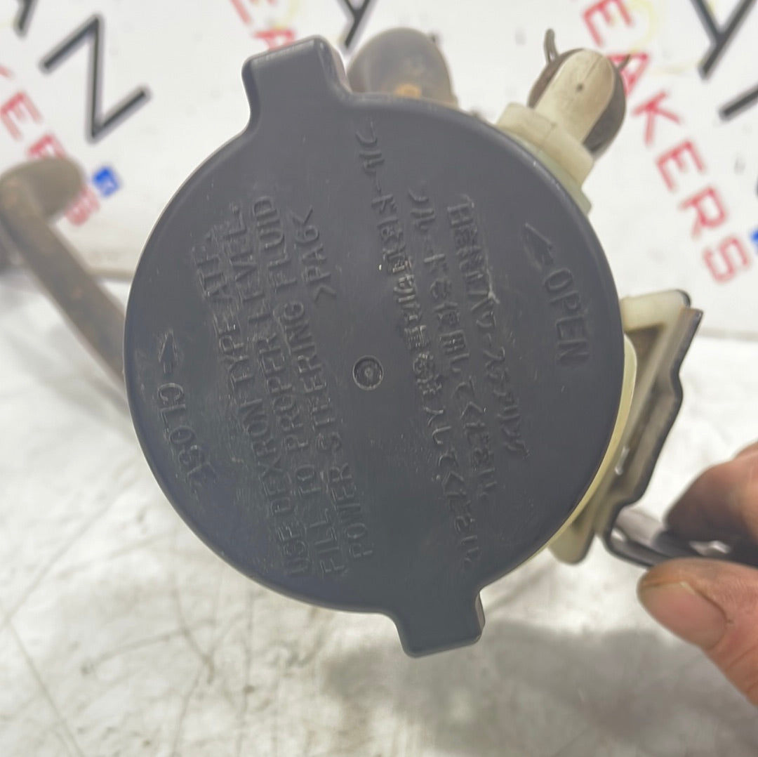 Nissan Navara POWER STEERING FLUID RESERVOIR AND PIPES 2017 P/N 49180EB700