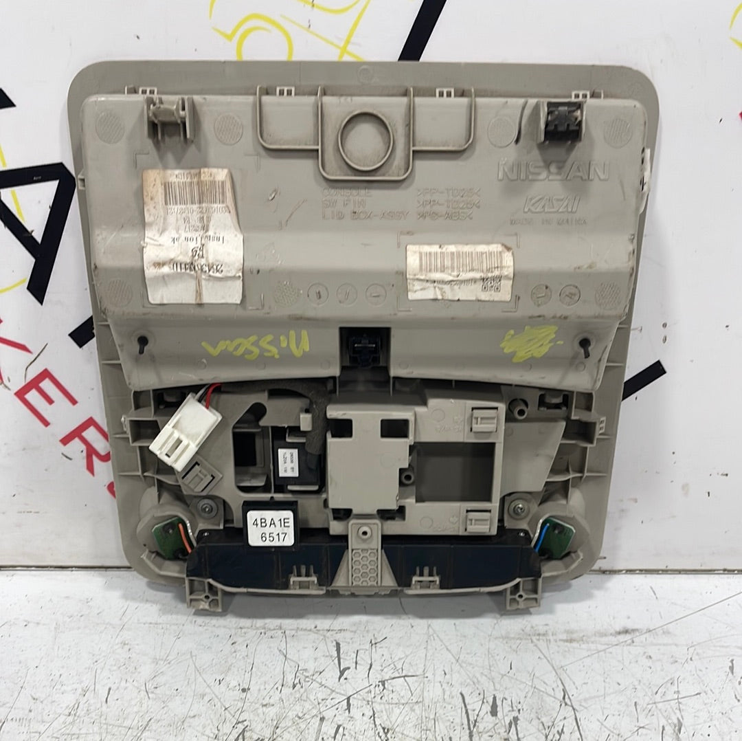 Nissan Navara SUNGLASS HOLDER WITH SWITCHES AND COURTESY LIGHT 2016-2023 P/N 264304KJ1D
