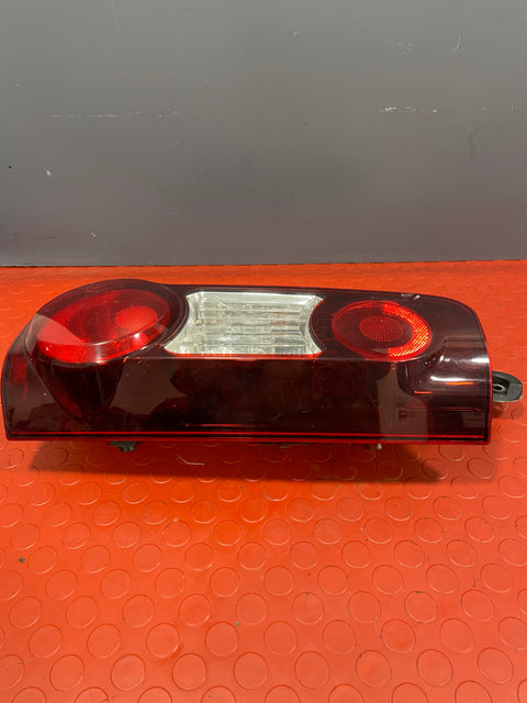 Citroen Berlingo/Peugeot Partner TAILLIGHT Driver's Side (Damage Mounting & Minor Lens Crack) 1.6 2012-2018 P/N 9680607880 - 2