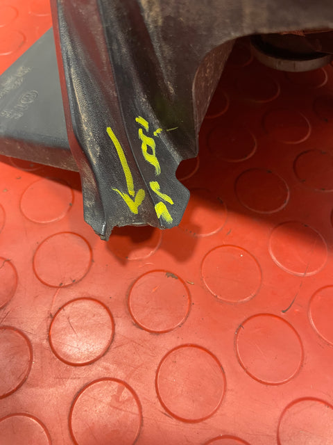 Citroen Berlingo/Peugeot Partner TAIL LIGHT DRIVER'S SIDE (DAMAGE MOUNTING) 1.6 2012-2018 P/N 9680607880 - 1