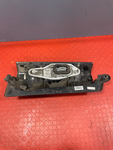 Citroen Berlingo/Peugeot Partner TAIL LIGHT DRIVER'S SIDE (DAMAGE MOUNTING) 1.6 2012-2018 P/N 9680607880 - 1