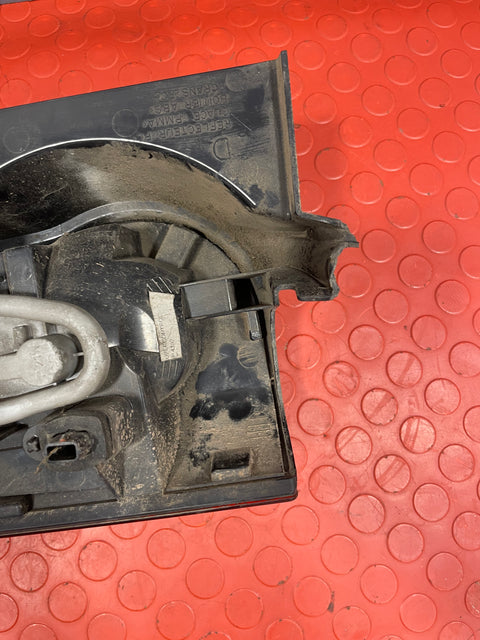 Citroen Berlingo/Peugeot Partner TAIL LIGHT DRIVER'S SIDE (DAMAGE MOUNTING) 1.6 2012-2018 P/N 9680607880 - 1