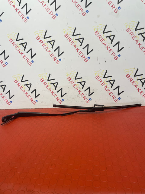 Citroen Berlingo/Peugeot Partner/Toyota Proace City/Vauxhall Combo DRIVER SIDE WIPER ARM 2018-2023 P/N 9833936480