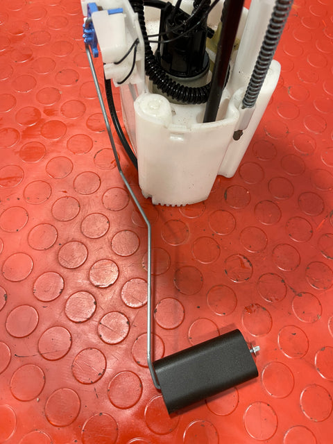 Citroen Berlingo/Peugeot Partner/Vauxhall Combo/Toyota Proace City 1.5 FUEL SENDING UNIT 2019-2024 P/N 9809359380 / 100115562AF