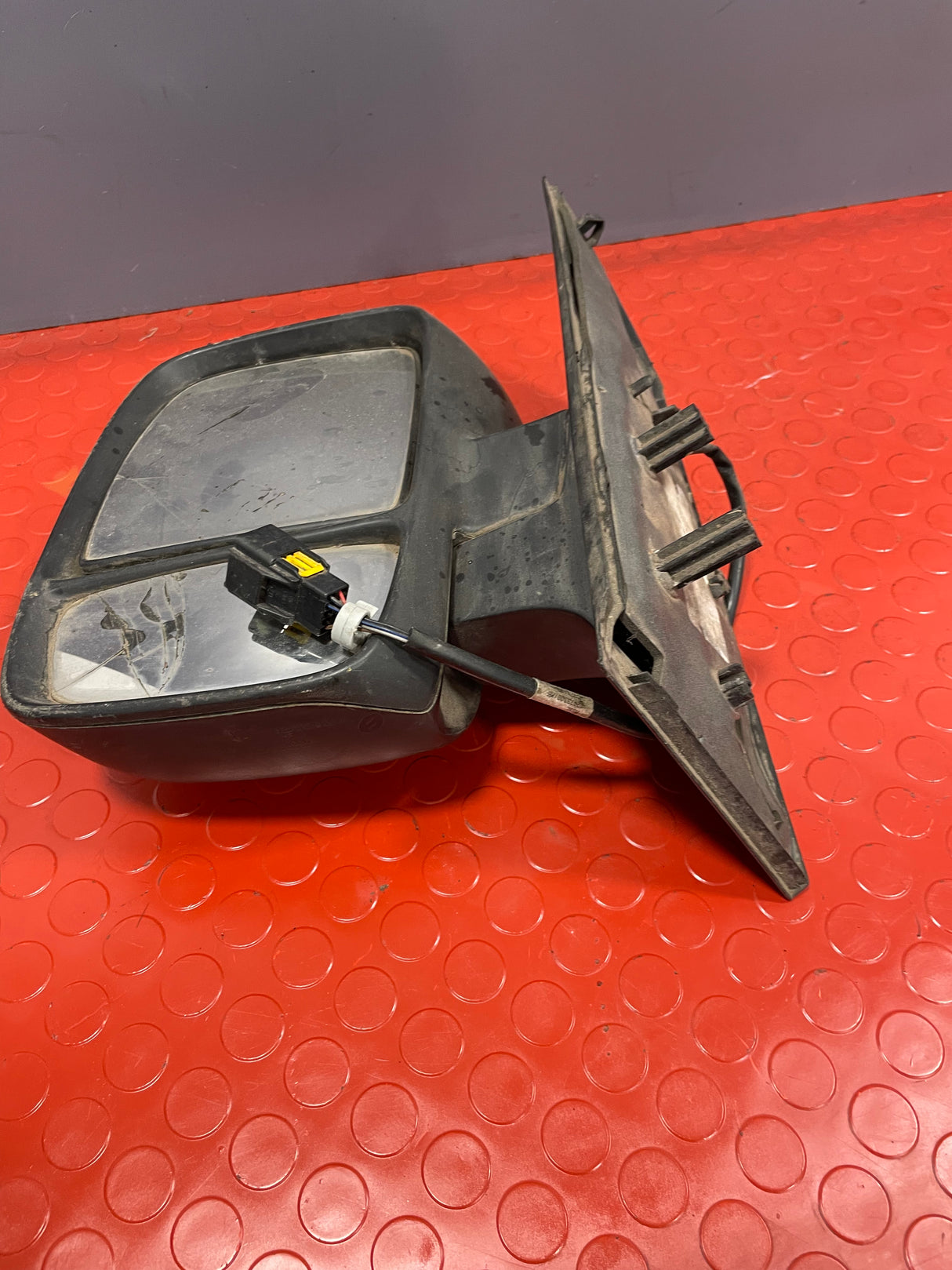 Peugeot Expert/ Citroen Dispatch P/S WING MIRROR 2007-2016 5 PIN (DAMAGED) P/N 12473040