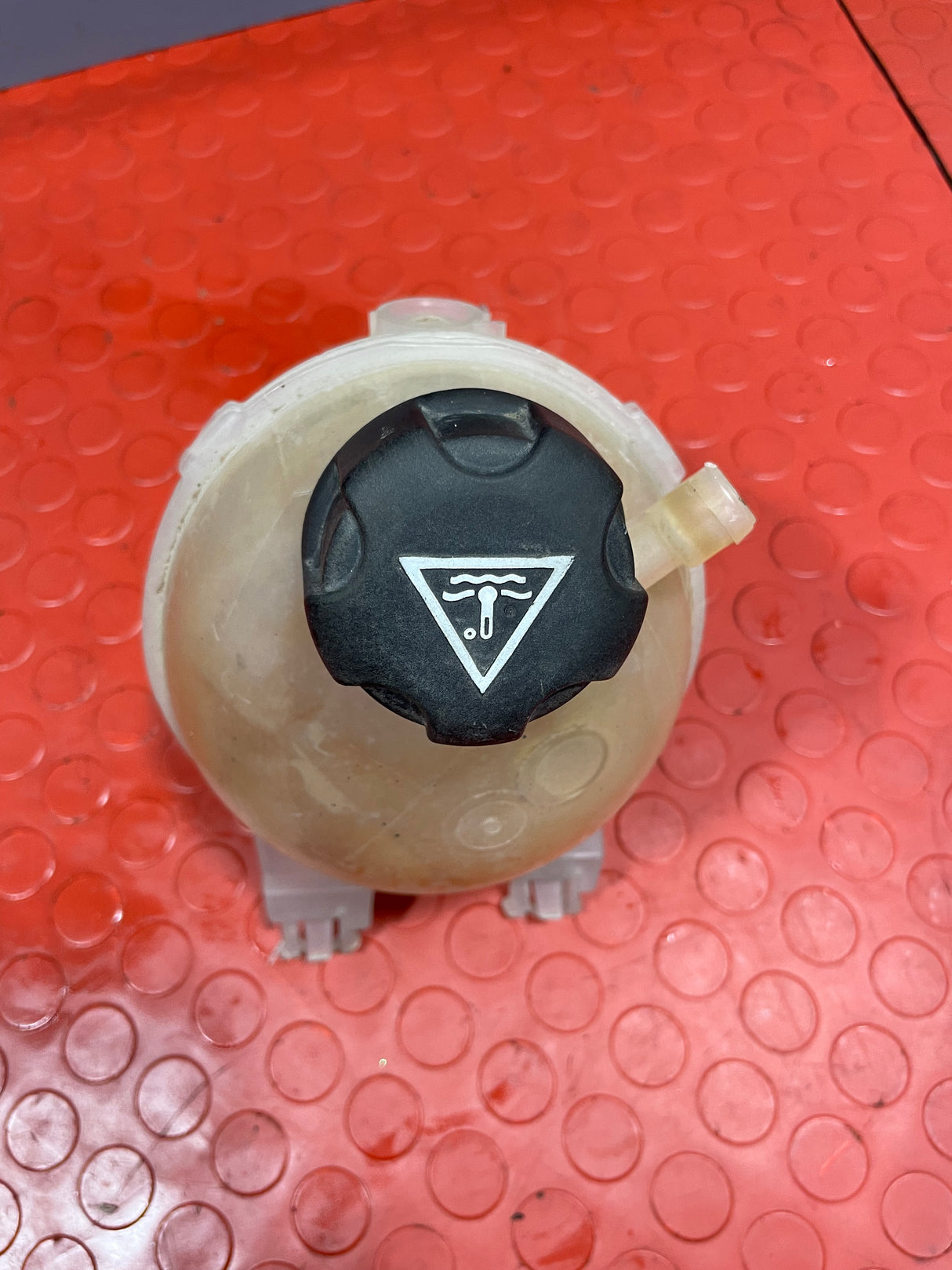 Citroen Dispatch/Peugeot Expert/Vauxhall Vivaro COOLANT EXPANSION TANK 2019-2023 P/N 9821049380