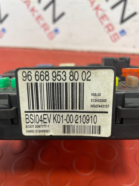 Peugeot Partner/Citroen Berlingo FUSE BOX P/N 966689538002