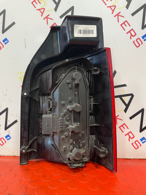 Volkswagen Transporter T5 PASSENGER SIDE REAR TAIL LIGHT (CRACKED PLEASE SEE PHOTOS) 2009-2015 P/N 7H0945095F