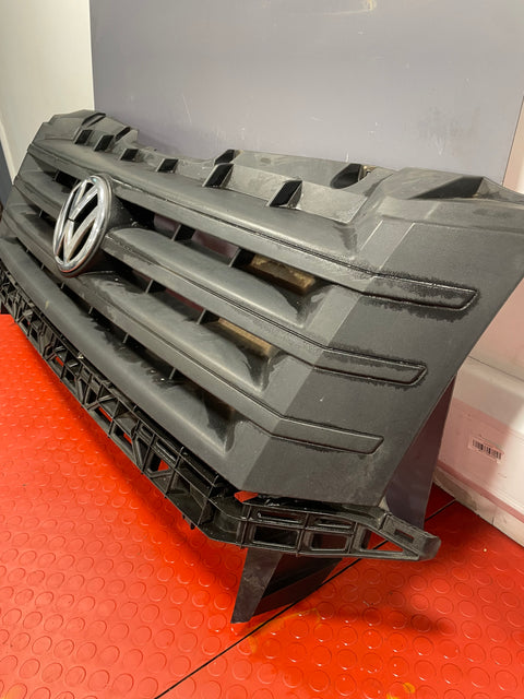 Volkswagen Crafter FRONT BUMPER GRILL 2012-2016 P/N HVW9068800385