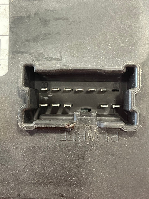 Renault Trafic ECU COMFORT CONTROL MODULE 2014-2017 P/N 231A03142R