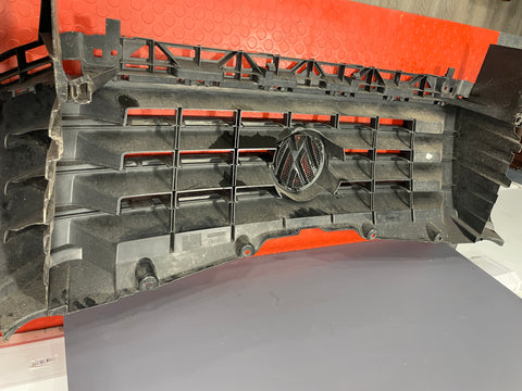 Volkswagen Crafter FRONT BUMPER GRILL 2012-2016 P/N HVW9068800385