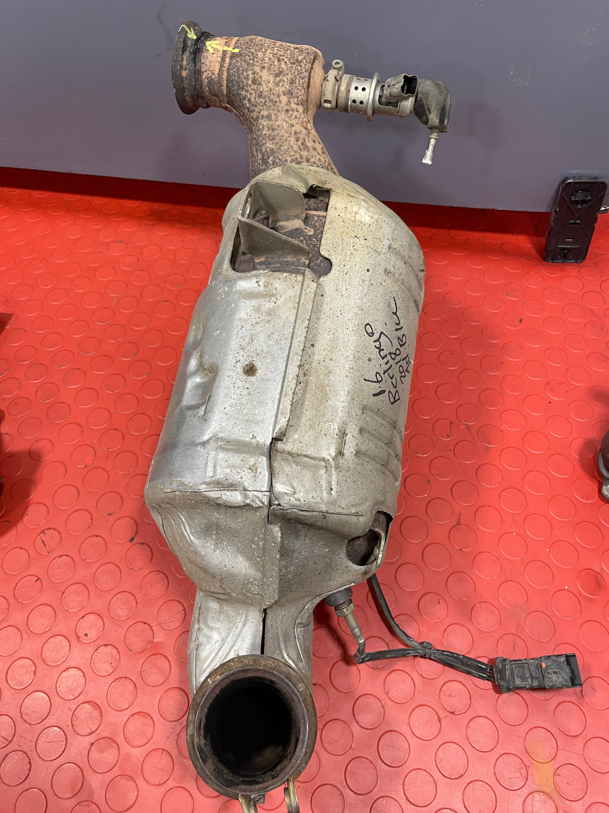 Citroen Berlingo/Peugeot Partner DPF WITH SENSORS AND ADBLUE INJECTOR (CRACK in the MOUNTING) 1.6 2016/2018 P/N 9823467180 - 3