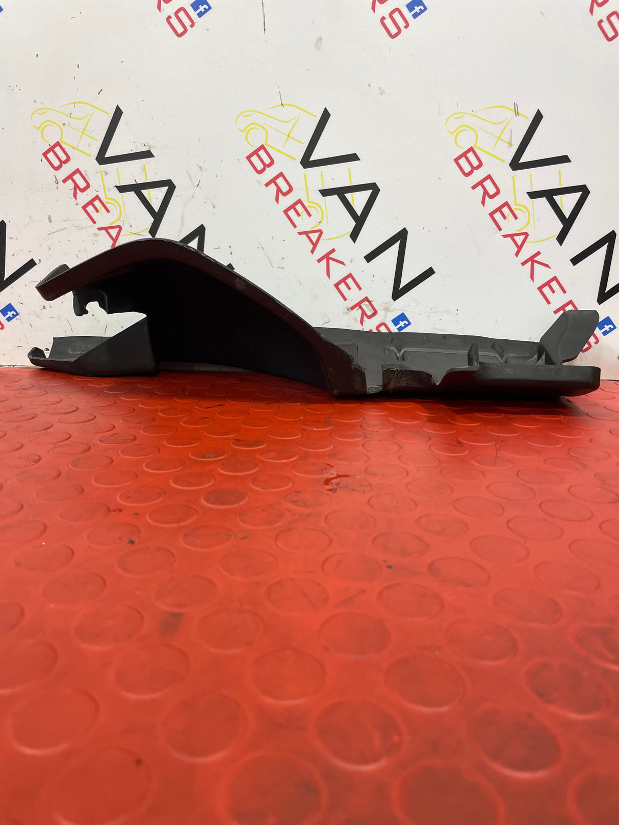 Ford Transit Mk8 RADIATOR AIR DEFLECTOR PASSENGER'S 2.0 RWD 2016-2023 P/N BK31V8311AA