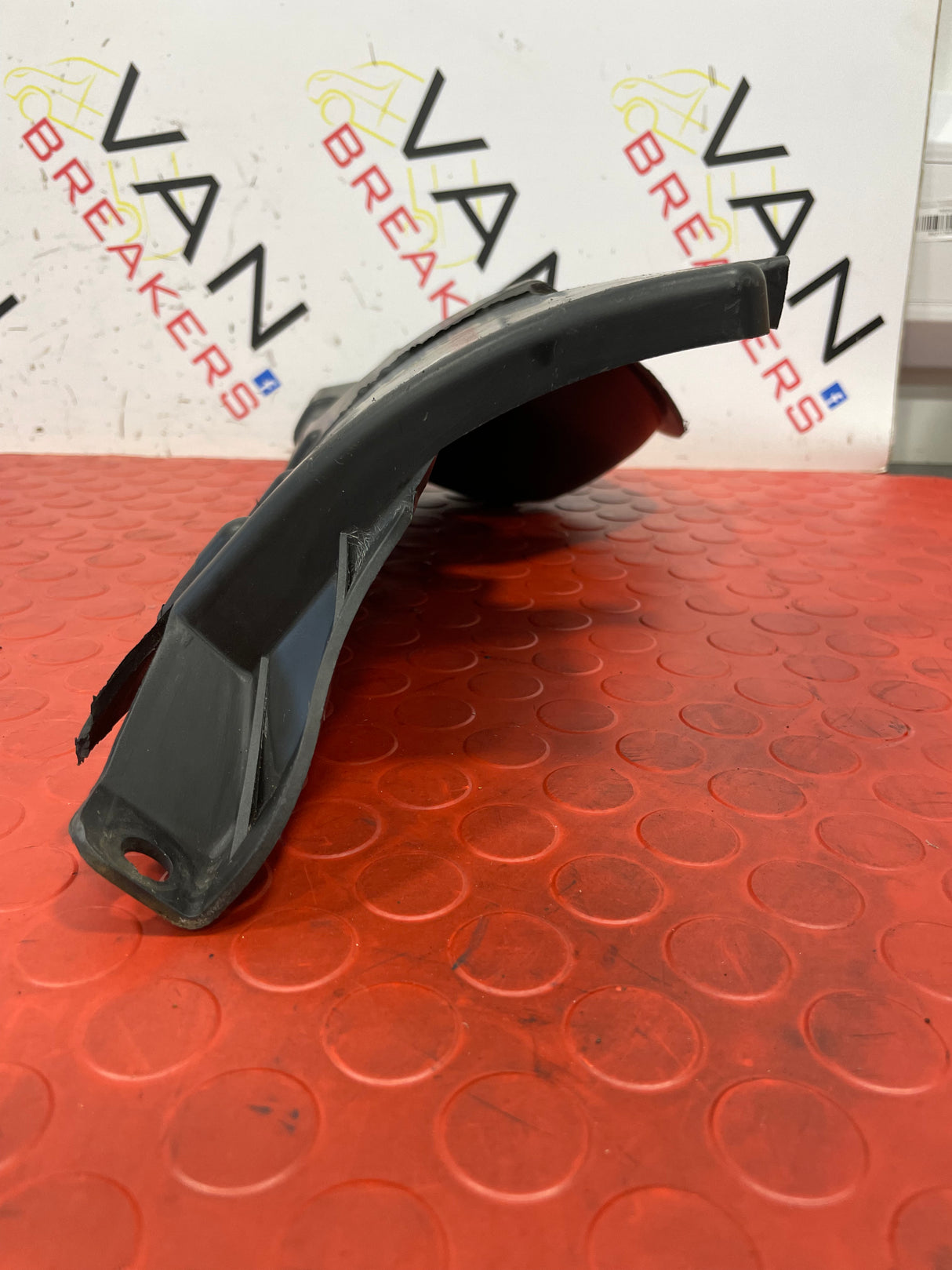 Ford Transit Mk8 RADIATOR AIR DEFLECTOR PASSENGER'S 2.0 RWD 2016-2023 P/N BK31V8311AA