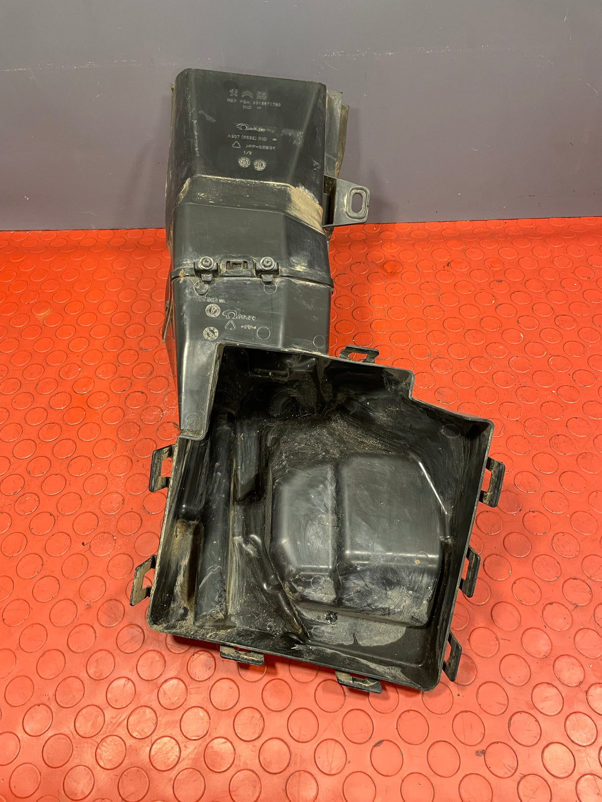 Citroen Berlingo/Peugeot Partner/Vauxhall Combo/Toyota Proace INTERCOOLER AIR DUCT CHANNEL 1.5 2018-2024 P/N 9816871780