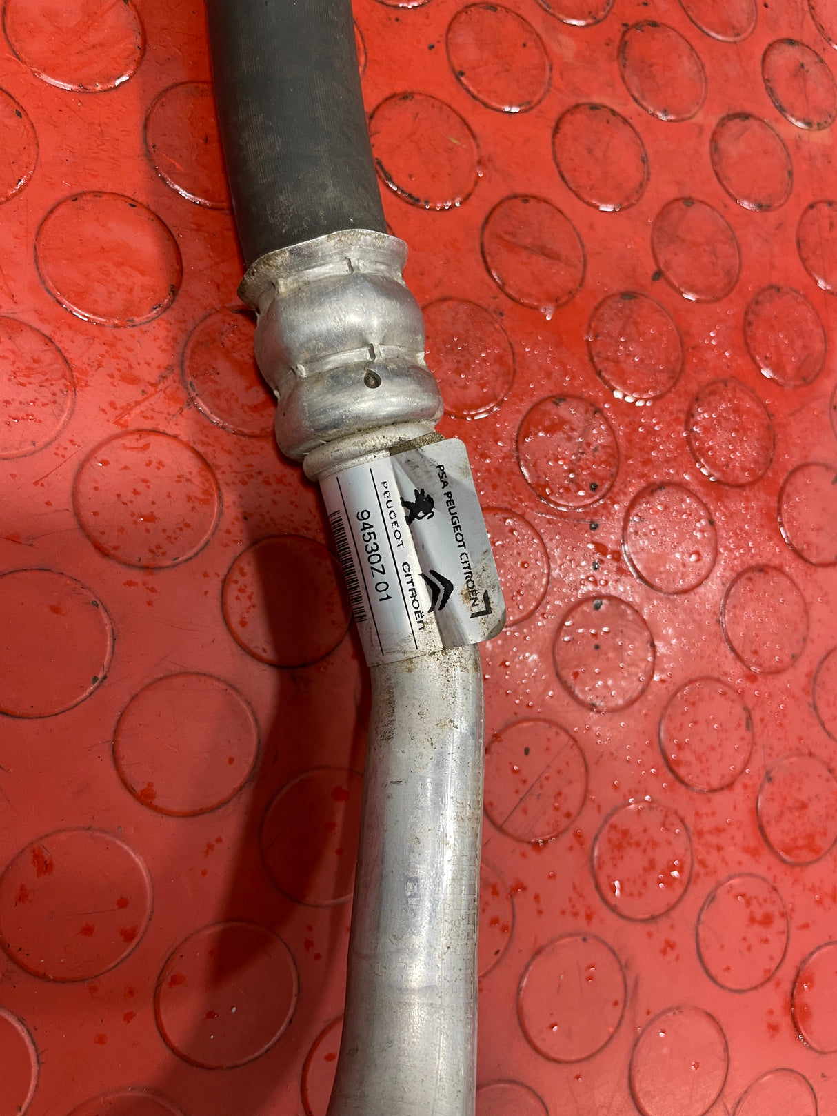 Citroen Berlingo/Peugeot Partner/ Vauxhall Combo/Toyota Proace City AIR CONDITIONING PIPE 1.5/1.6 2019-2024 P/N 9822435580 - 2