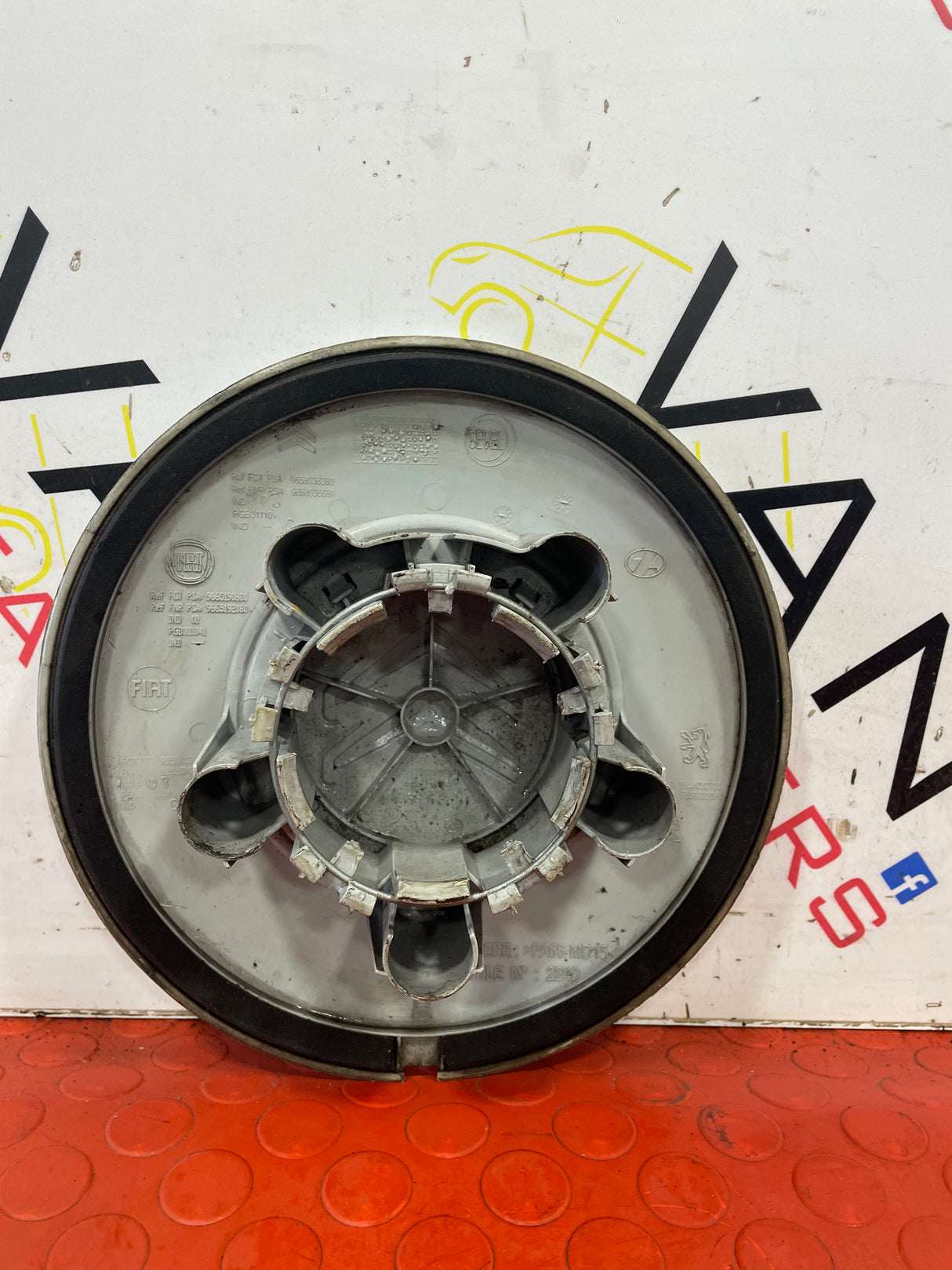 Citroen Dispatch Mk2 WHEEL CENTER CAP 2010-2018 P/N 9658036380