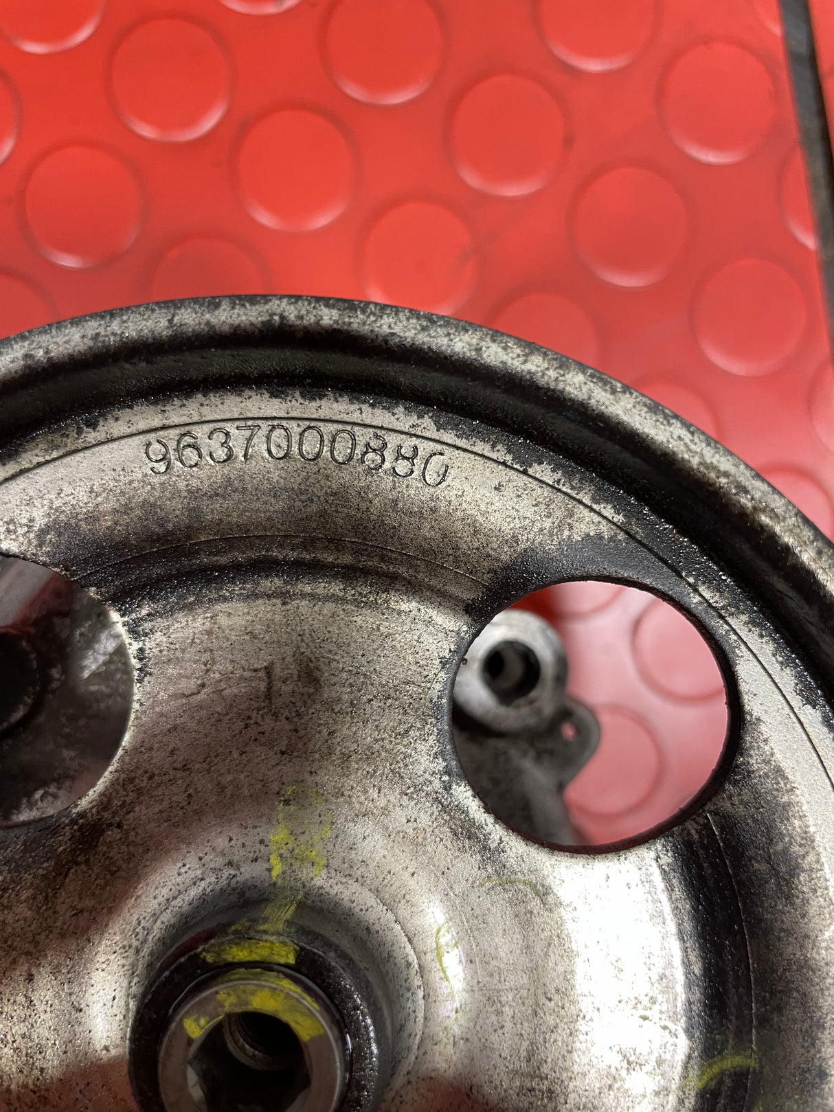 Citroen Berlingo/Peugeot Partner POWER STEERING PUMP 2008-2011 P/N 9637000880