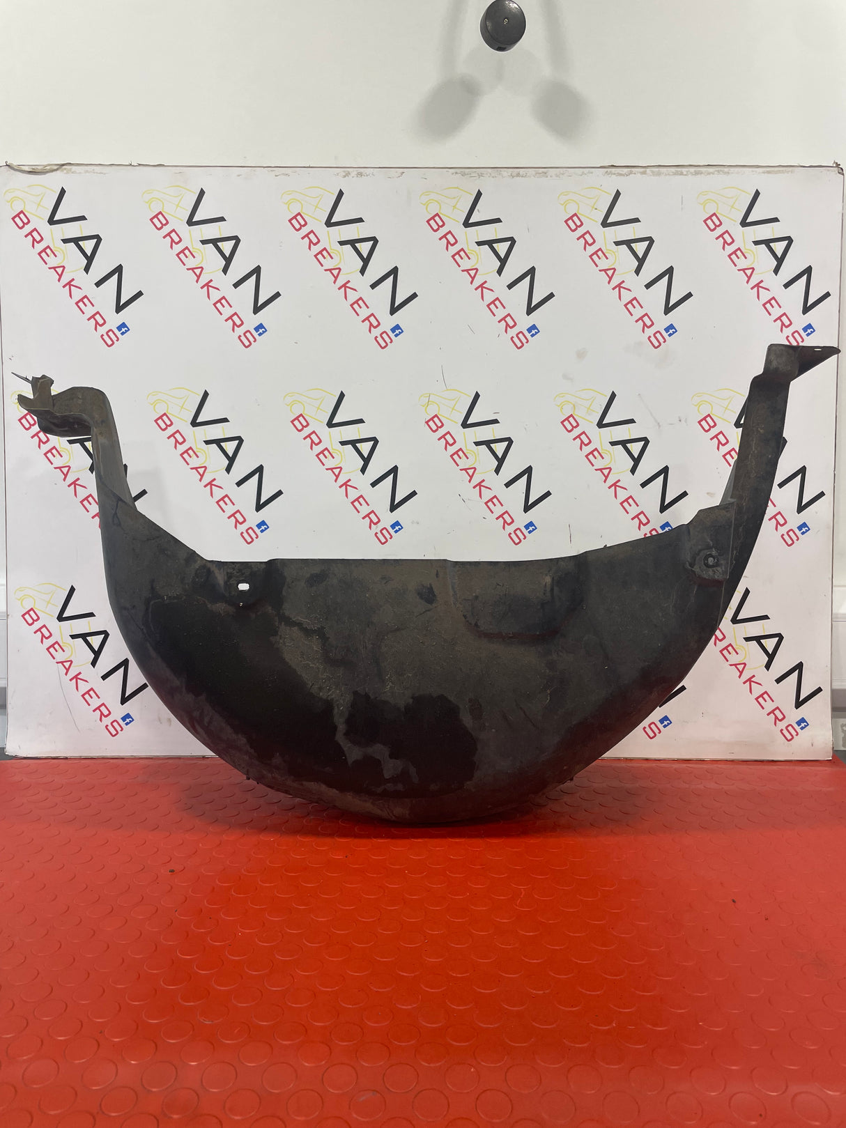 Citroen Berlingo/Peugeot Partner PASSENGER SIDE REAR WHEEL ARCH LINER 2008-2018 P/N 9680450380