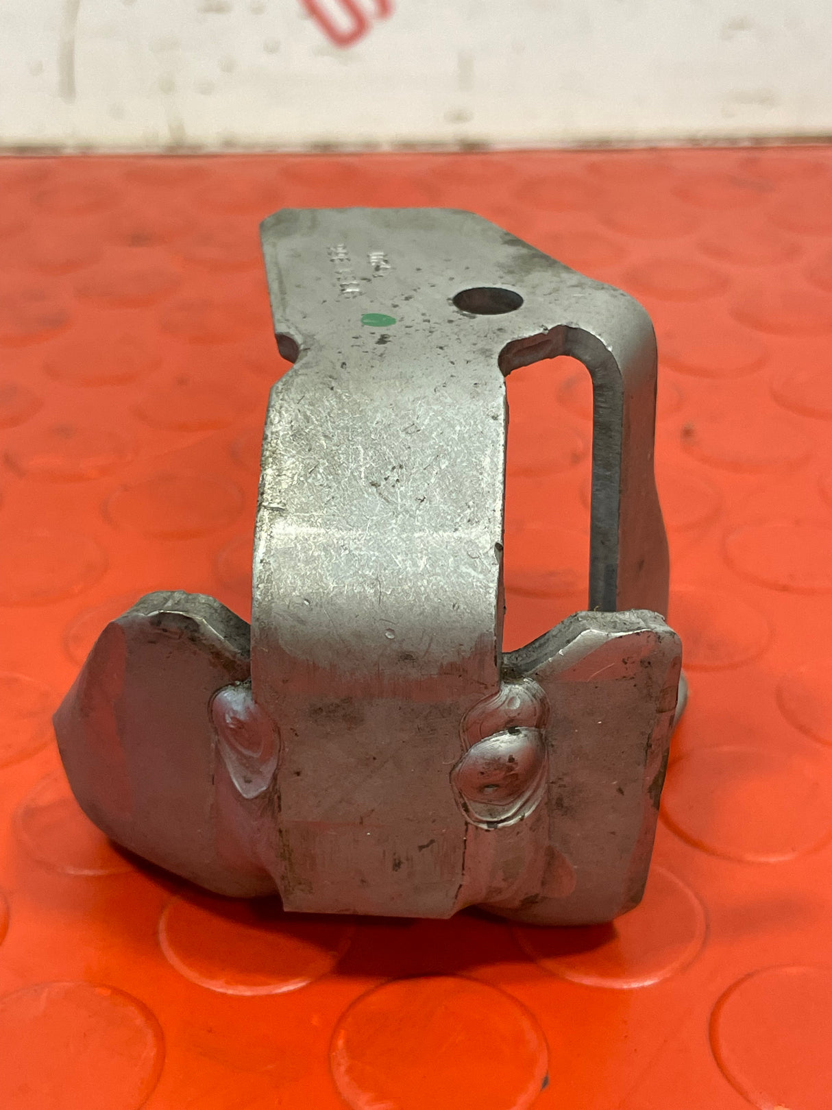 Citroen Berlingo/Peugeot Partner/Vauxhall Combo/Toyota Proace City INJECTOR PUMP BRACKET 1.5 HDI 2017-2024 P/N 98310966