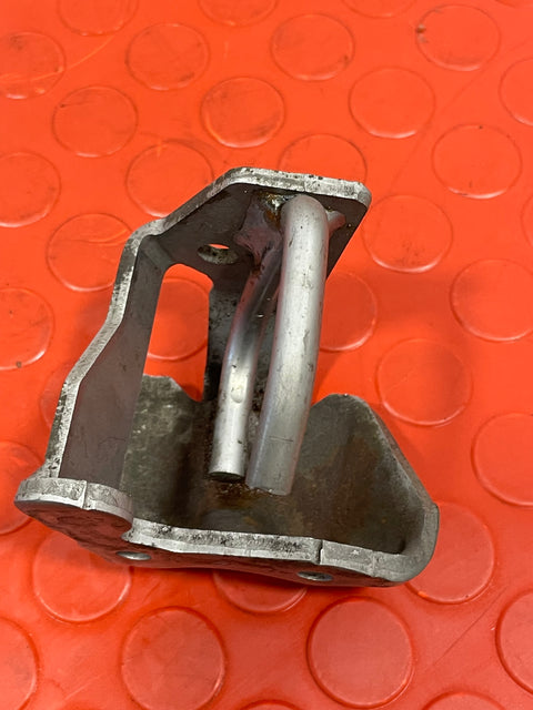 Citroen Berlingo/Peugeot Partner/Vauxhall Combo/Toyota Proace City INJECTOR PUMP BRACKET 1.5 HDI 2017-2024 P/N 98310966