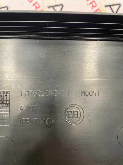 Fiat Ducato/Citroen Relay/Peugeot Boxer DRIVERS FRONT DOOR STORAGE POCKET/BOX 2012-2023 P/N 1317806070DX