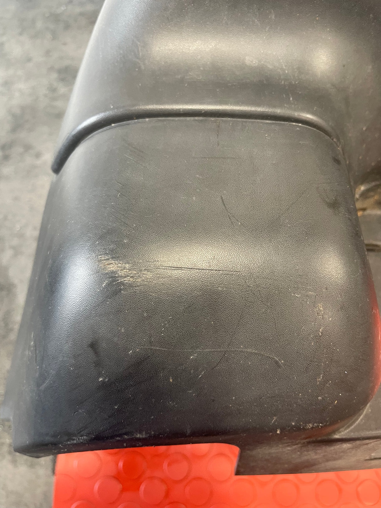 Peugeot Partner/Citroen Berlingo REAR BUMPER MIDDLE AND RIGHT CORNER 2008-2018 P/N 9682044277