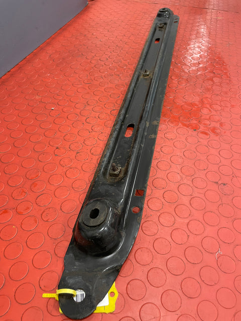 Citroen Berlingo/ Peugeot Partner BOTTOM RADIATOR BRACKET 2008-2018 P/N D04S40