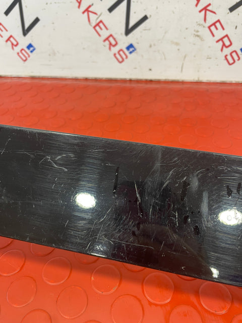 Citroen Dispatch/ Peugeot Expert/ Toyota Proace/ Vauxhall Vivaro PASSENGER SIDE SLIDING DOOR RAIL TRIM (Black) 2019-2023 P/N 9808384180