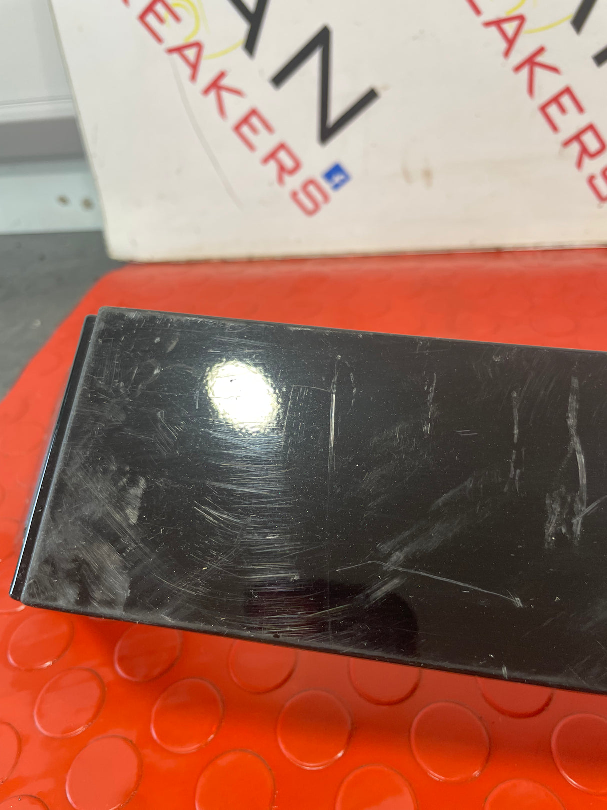 Citroen Dispatch/ Peugeot Expert/ Toyota Proace/ Vauxhall Vivaro PASSENGER SIDE SLIDING DOOR RAIL TRIM (Black) 2019-2023 P/N 9808384180