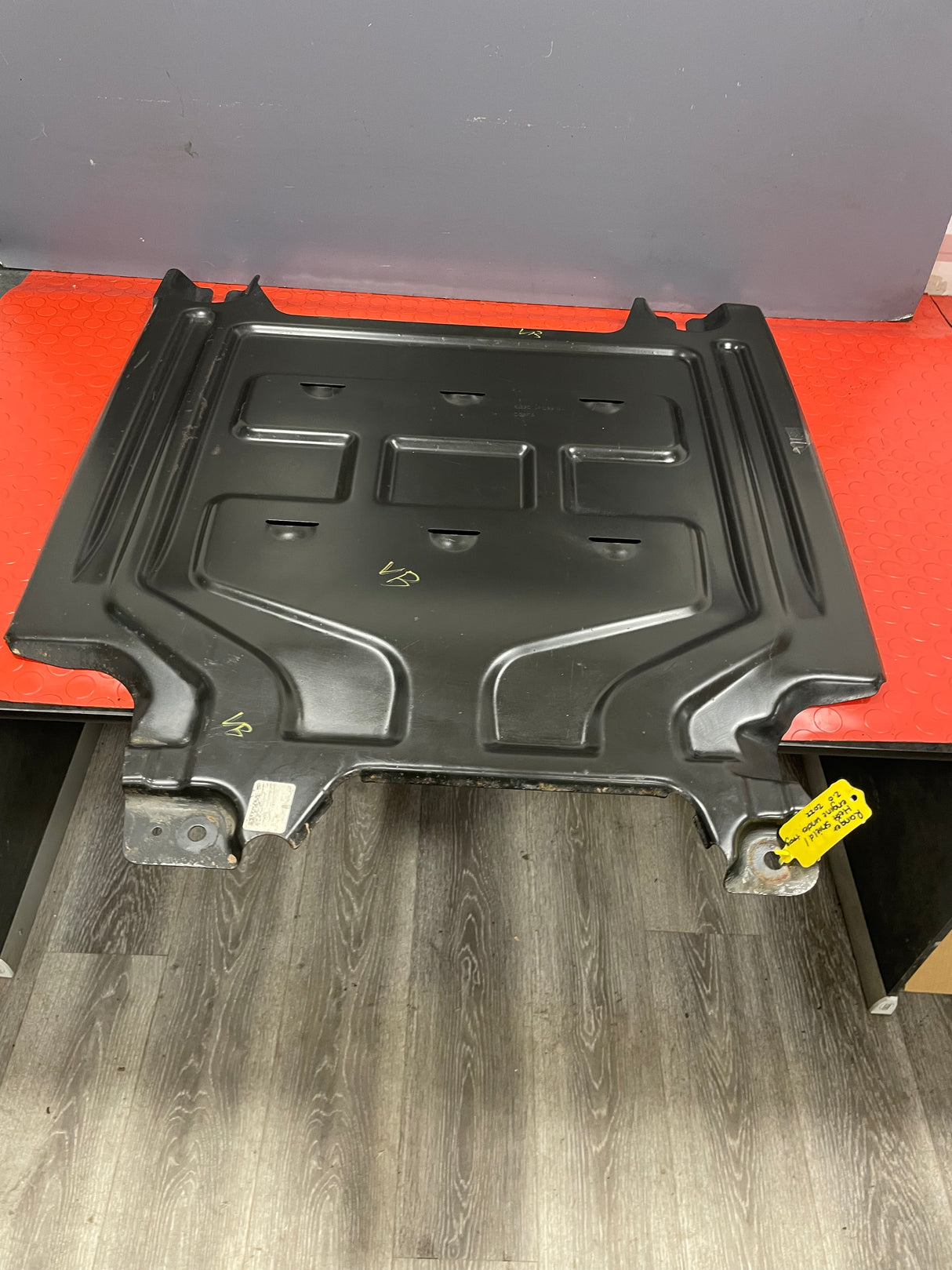 Ford Ranger Wildtrak HEAT SHIELD/ENGINE UNDER TRAY 2.0 2022 P/N EB3C5F085BA